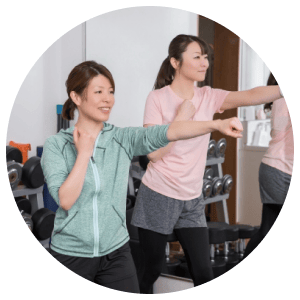 有酸素運動をする女性達